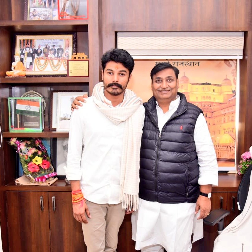 withabhinsui's tweet photo. आज नववर्ष के उपलक्ष पर राजस्थान प्रदेश कांग्रेस कमेटी के ऊर्जावान अध्यक्ष आदरणीय गोविंद सिंह डोटासरा जी से आशीर्वाद लिया। https://t.co/3H0gEmmB11