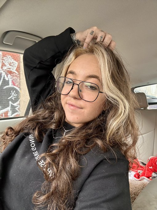 worked on new years day and i was so brave about it https://t.co/Zake3sOlw2