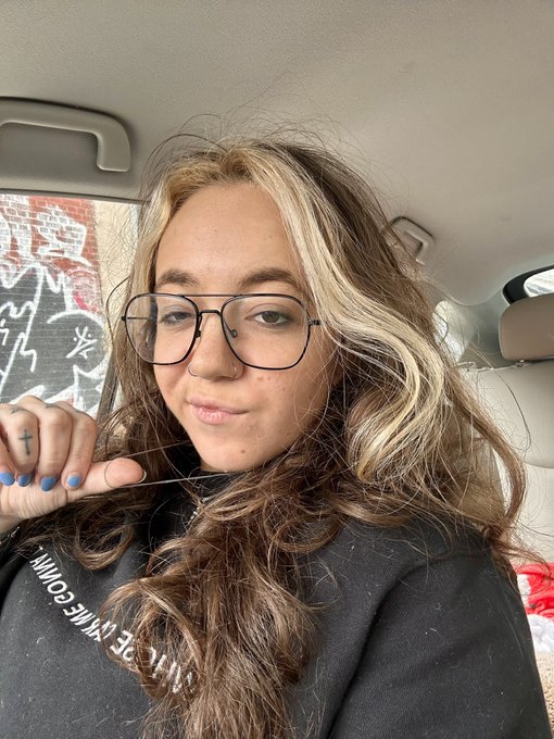 worked on new years day and i was so brave about it https://t.co/Zake3sOlw2