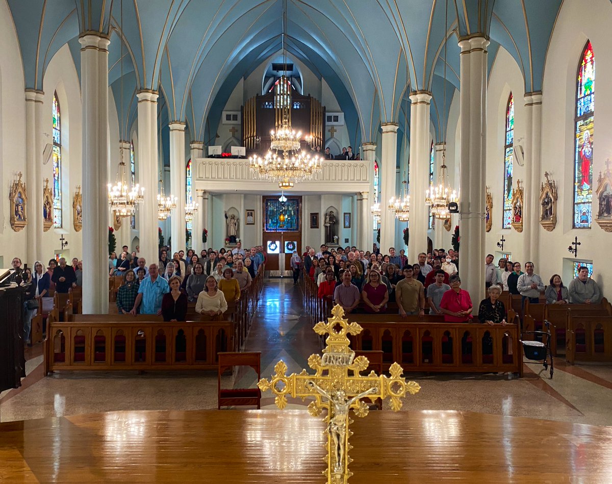 bpdflores's tweet photo. Solemnity of Mary, Mother of God, Mass at the Cathedral of the Immaculate Conception.

¡Happy New Year everyone, 
Feliz Año!

“The Word became flesh without ceasing to be who He is, and Mary is his mother”
“El Verbo se  hizo carne sin dejar de ser quien es, y María es su madre” https://t.co/cP9ytlkC43