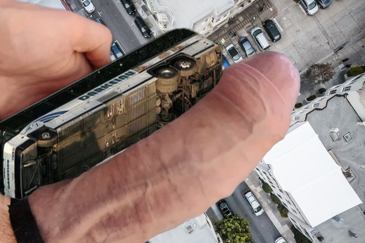 Little_Jiminy_'s tweet photo. CW: Dig'o Bick

Bus after bus was flung over the shoulder of @OversizeAurmael as they looked for one big enough to fit around their third leg.

#SizeX #Giant #Macrophilia https://t.co/54UD6lgUNO