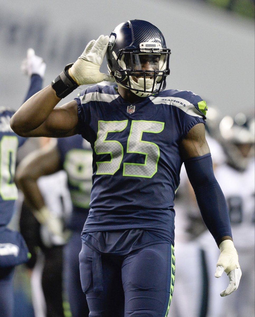 HugoManero1's tweet photo. With Chubb’s injury should the Dolphins put a claim on Frank Clark ?
What do you think #FinNation🐬?
#FinsUp https://t.co/kfnWvNaVjj