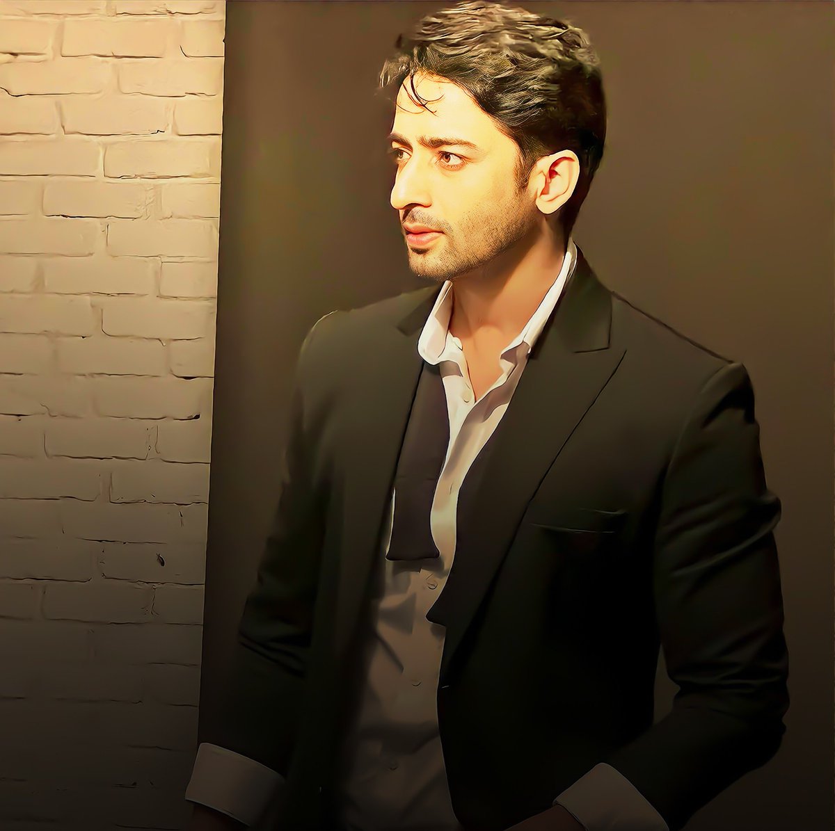 krisa_world's tweet photo. Happy New Year ka chand ♥️ @Shaheer_S 
.
#SuperShaheer #LoveShaHeer #ShaheerSheikh https://t.co/PIjcW8W9Gw