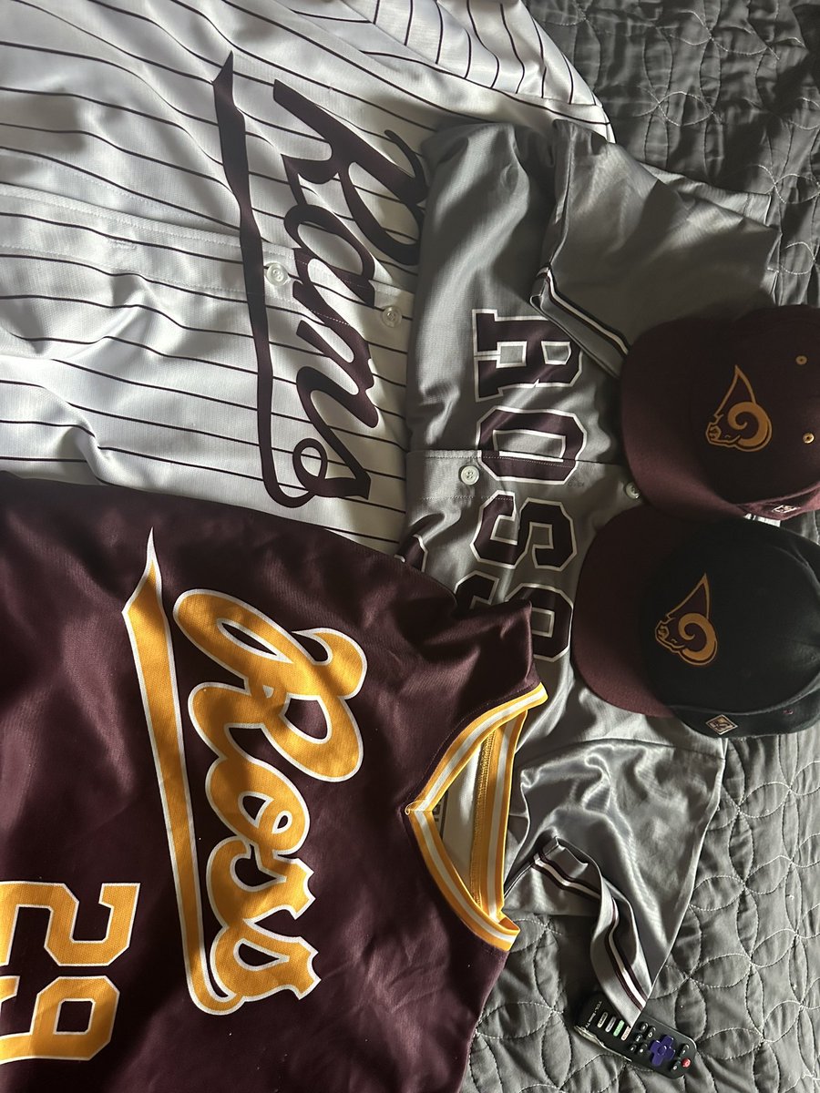 ross_baseball's tweet photo. Happy New Year!  23 was a good one for the program:
•20 Win season 
•Finished 8th in final D1 poll
•3.33 program GPA
•3 seniors sign to play college
•Junior commits early
Can’t wait to see what this group can accomplish in 2024. #littlethings https://t.co/49gPKbfy1N