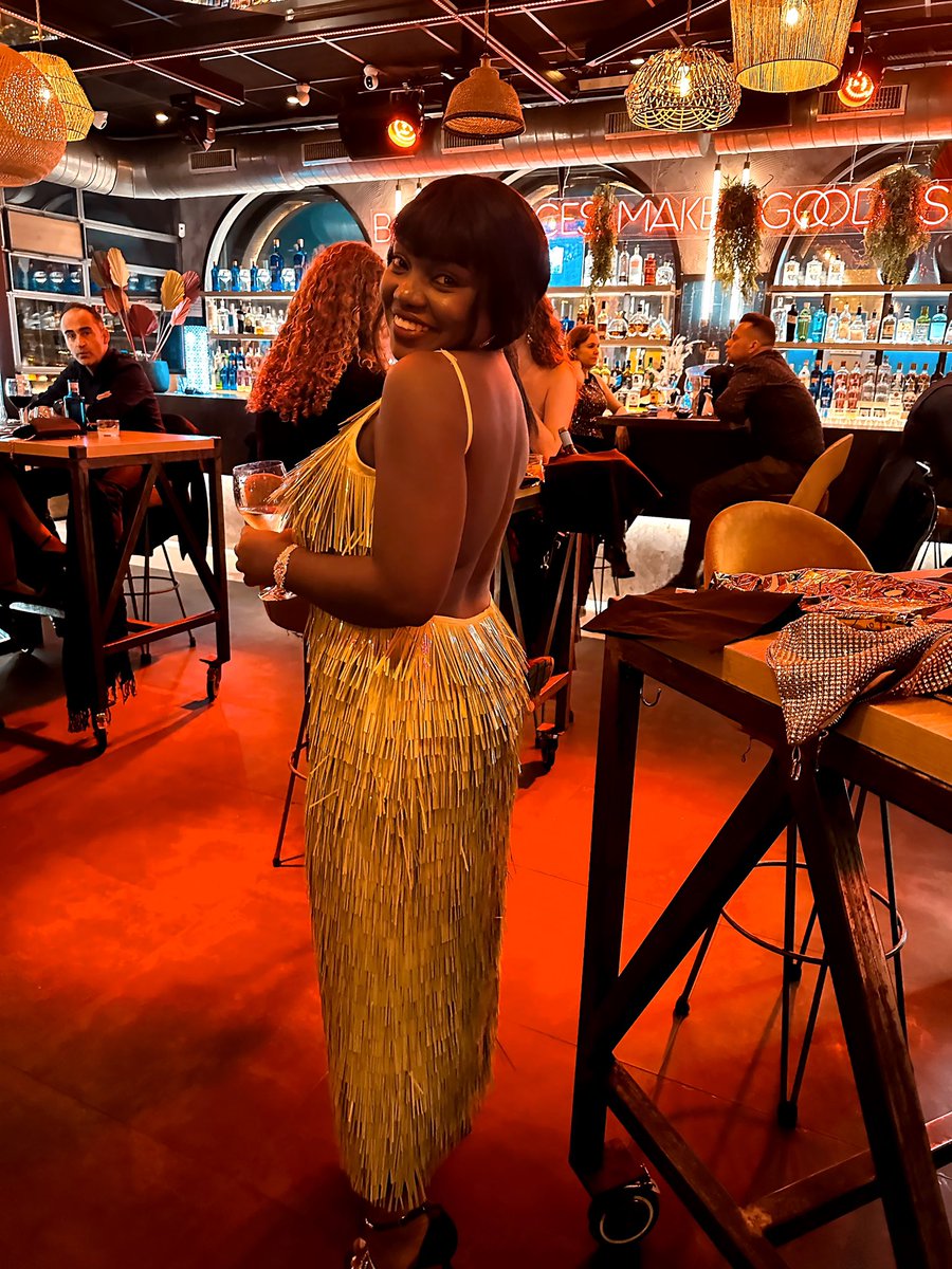 yvonieSpencer's tweet image. NYE 🥰
Happy new year!!