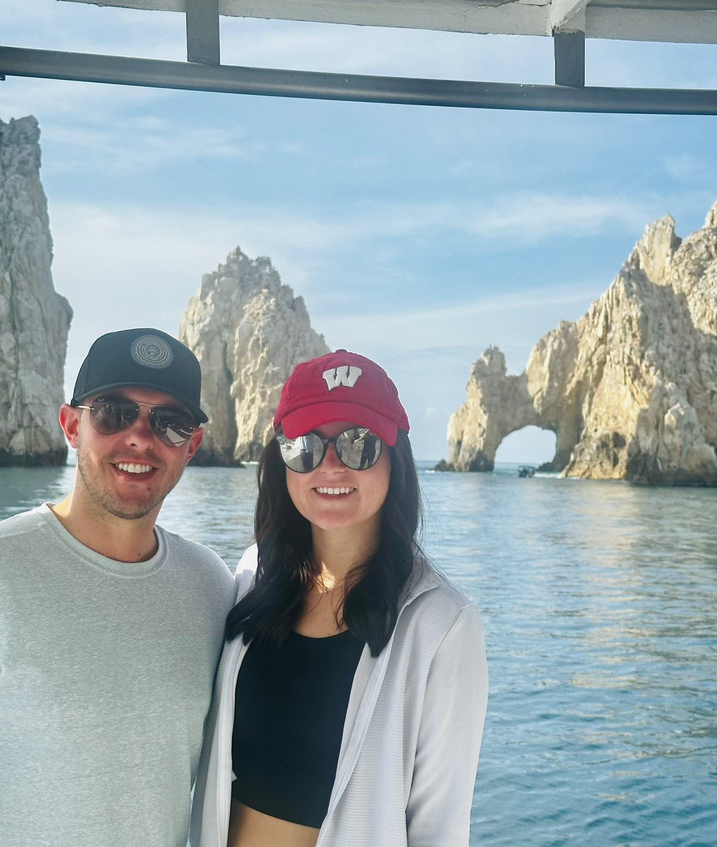 kproietti's tweet photo. Whale watching this morning. Now time for a Badger win! https://t.co/55mry6QGJh