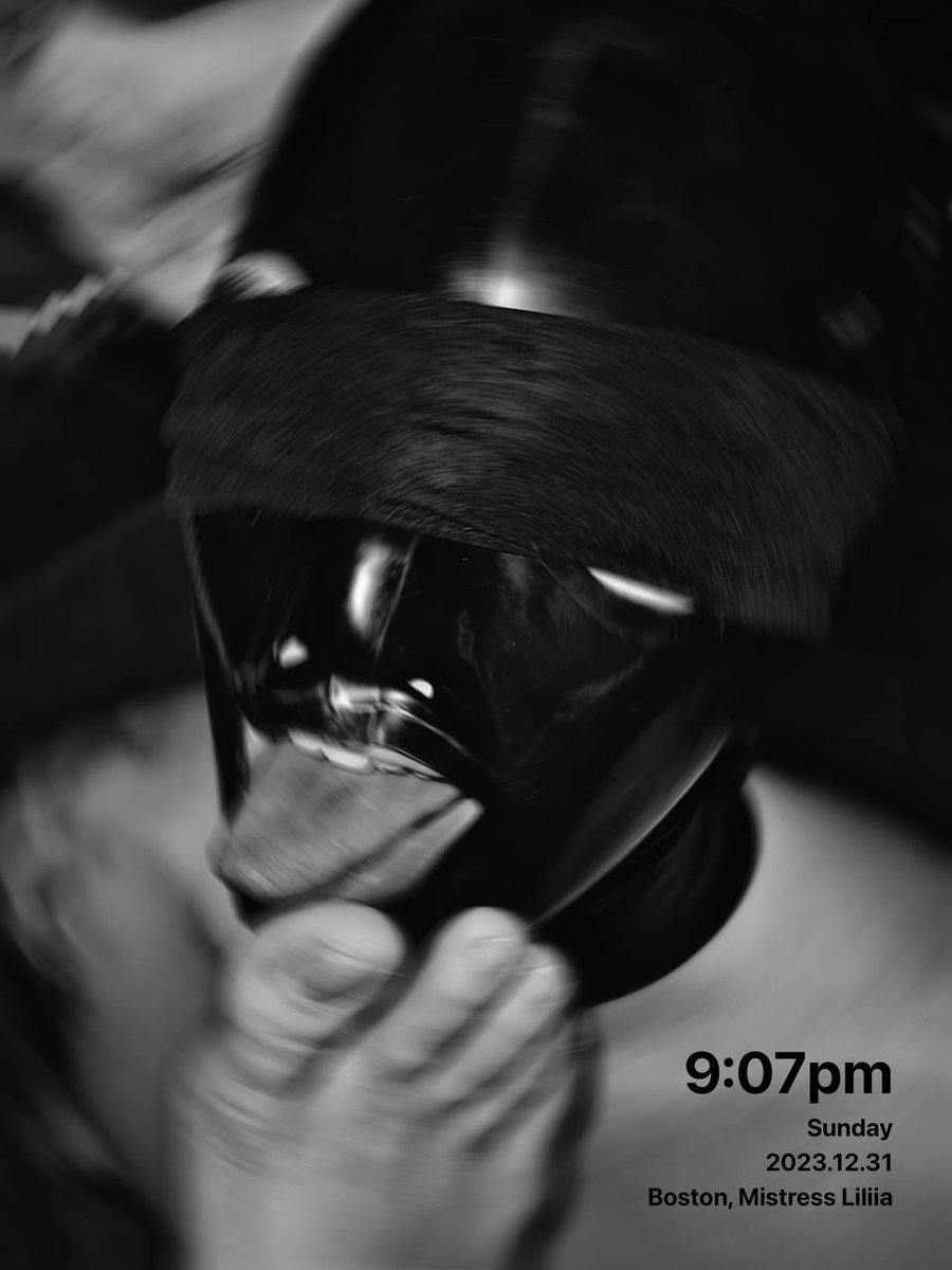 L_MISTRESS_OM's tweet photo. Happy New Year!
Stay slave!

FemDom FinDom Boston https://t.co/8eEWTxYXOV
