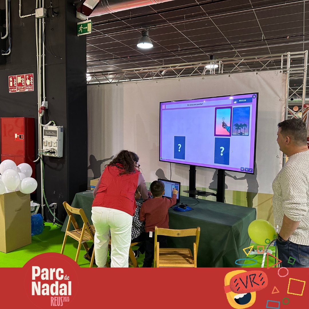 ParcNadal's tweet photo. ⭐️🎡Avui el Parc de Nadal torna a obrir les portes després de Cap d'Any. Des d'avui i fins al dijous, 4 de gener, us esperem per gaudir d'una aventura única per tothom! 

➡️Us deixem un petit recull de fotos del primer dia del 2024.

@reusesport @reus_cat @joventutreus https://t.co/iwJWAAjNm9