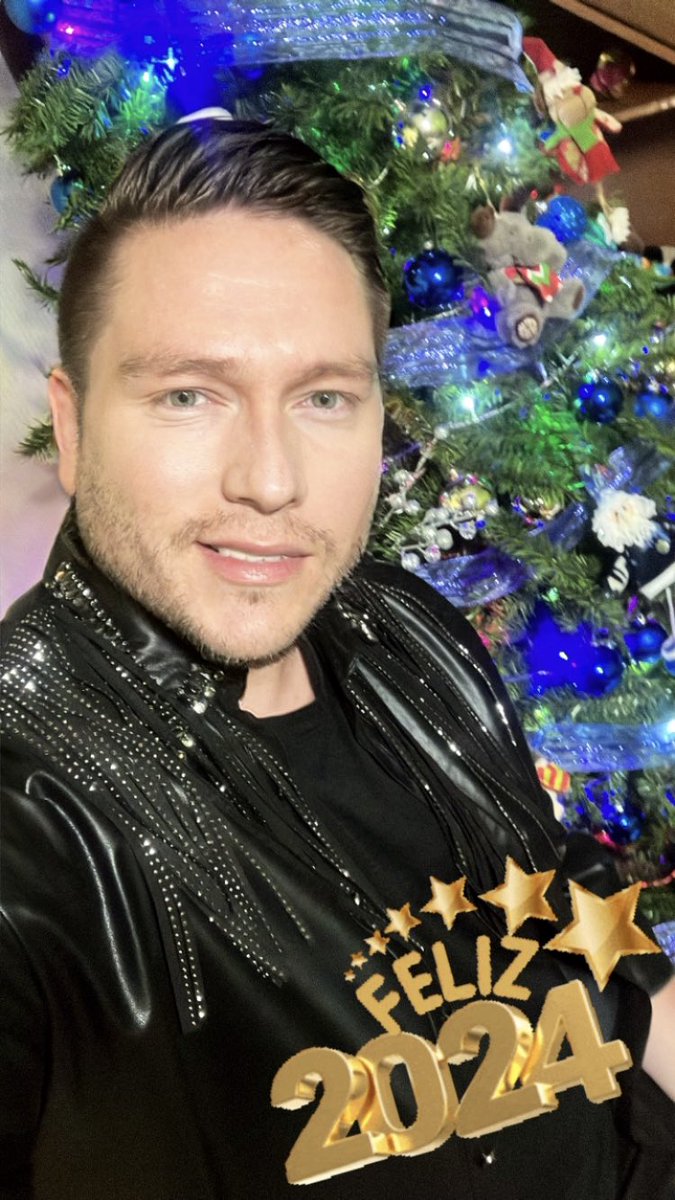 erksovi's tweet photo. ✨ HELLO 2️⃣0️⃣2️⃣4️⃣ ✨ https://t.co/kP8BKbSNUa