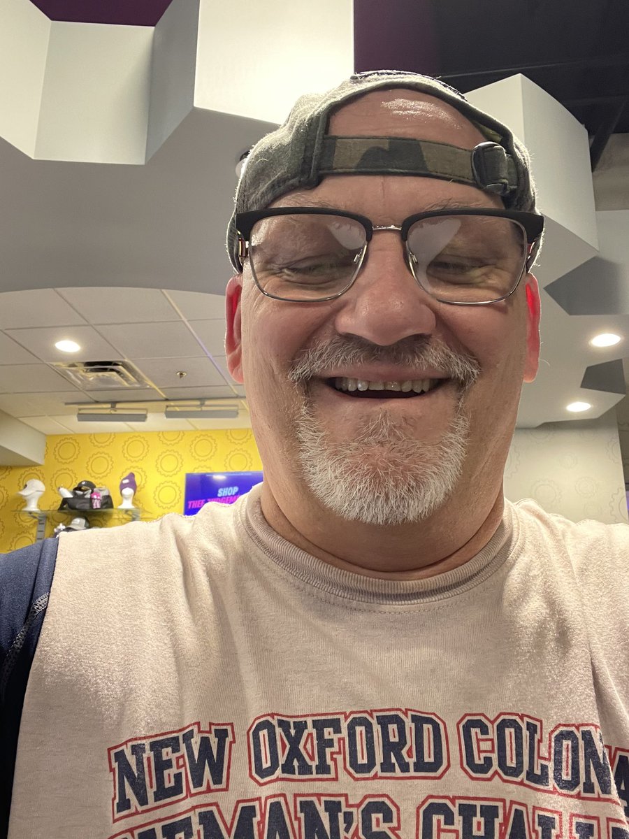 CoachFreier's tweet image. It’s a new year! It’s new challenges! Fortune favors the bold!  #commit2prepare #commit2compete #HappyNewYear2024