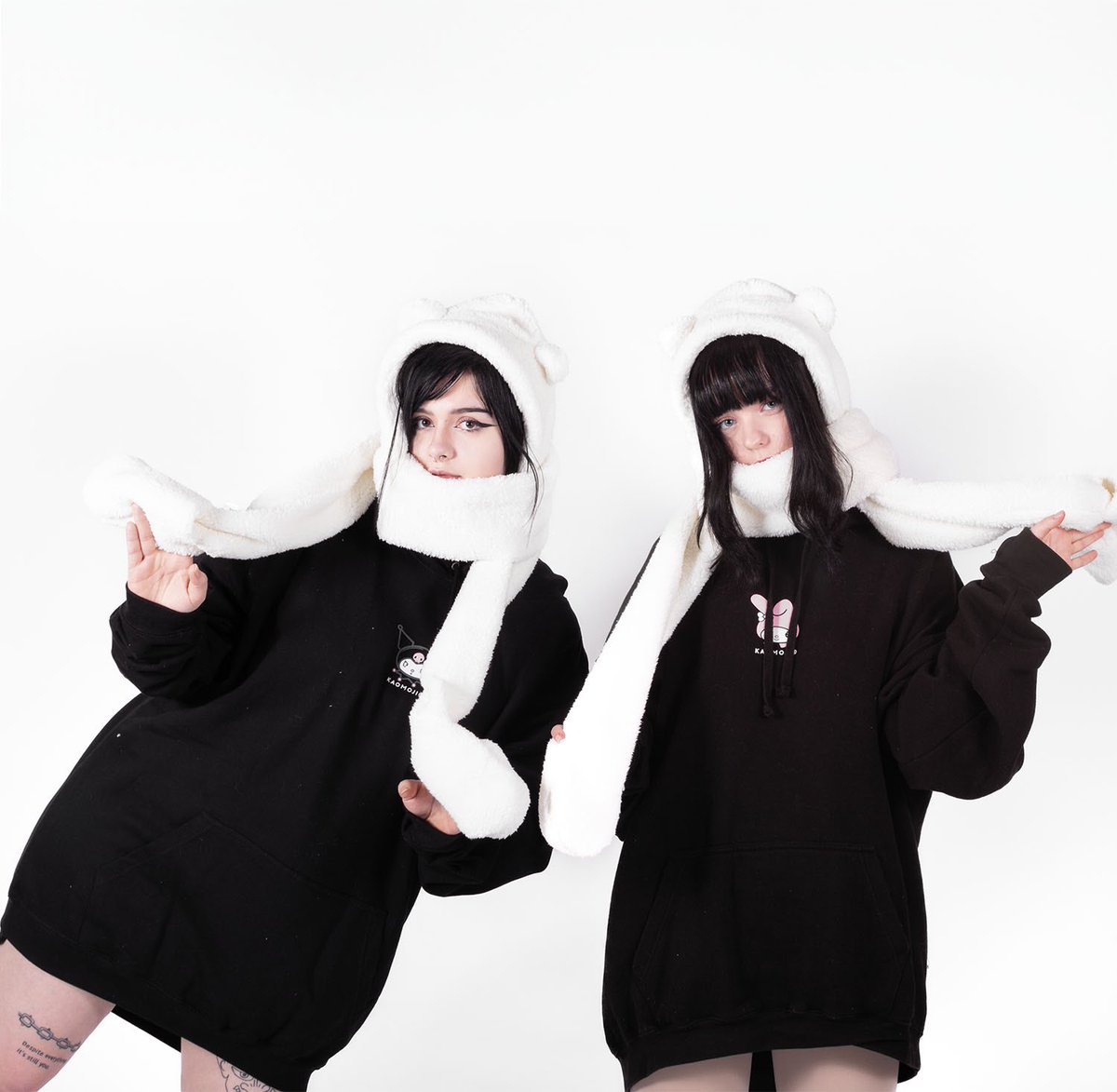kaomoji_co's tweet photo. We have fluffy kuma hats scarfs now!! Get cozy and get yours now while stock lasts >w< #bearhat #animestreetwear #animeclothing #comfy https://t.co/1PMJwFIEuD