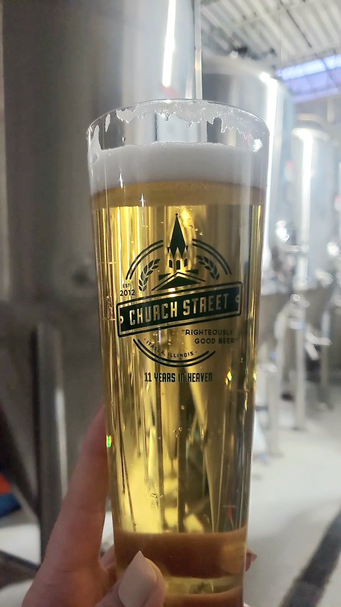 ChurchStBrew's tweet photo. What the New Year brings to you all depends on what you do..or drink! Start fresh with everyone's favorite #RighteouslyGoodBeer, a Heavenly Helles 🍻 Taproom and kitchen are open #CheersTo2024 #ilcraftbeer #myilbeerfridge https://t.co/XT8xYPJWwM