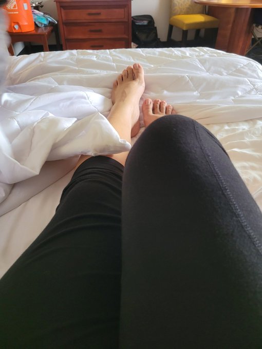 Ended up having to move from my apartment into a hotel with my kids....spent the beginning of the new<a href="/tag/summerdressseason"class="tags"><span>#summerdressseason</span></a><a href="/tag/bestpartofsummer"class="tags"><span>#bestpartofsummer</span></a>