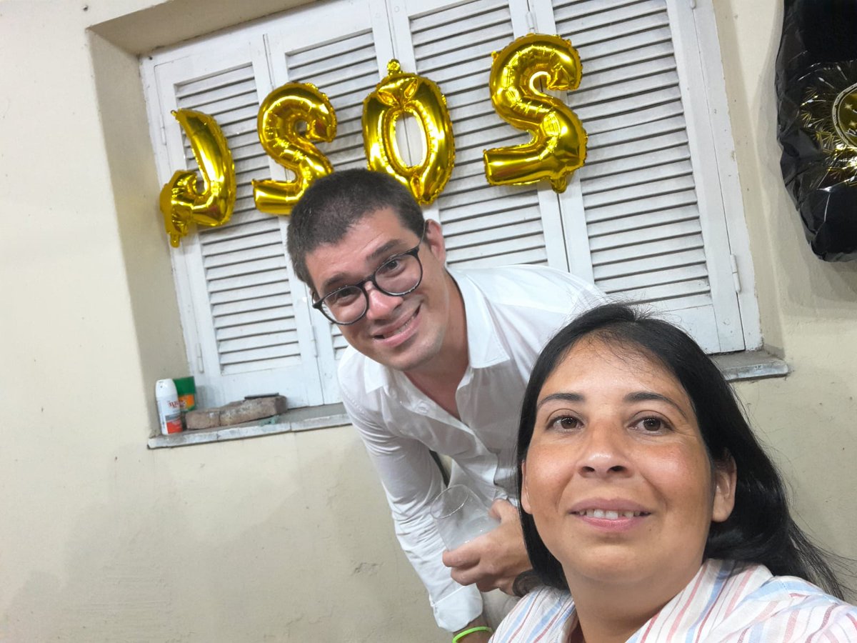 LucianoPalazesi's tweet photo. Feliz año https://t.co/t1H7YxuntQ
