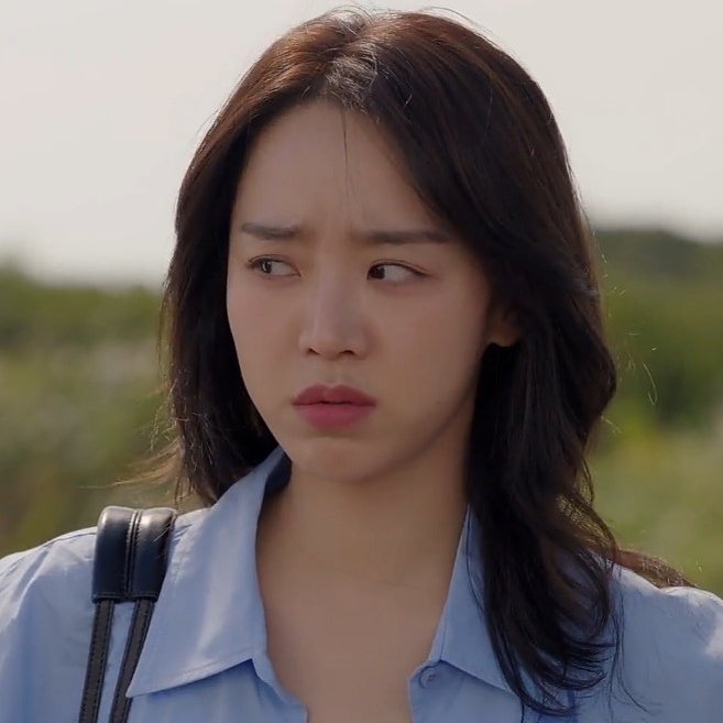 adoreshinhs's tweet photo. isn't grumpy samdal so cute https://t.co/0HJqxHD3aN