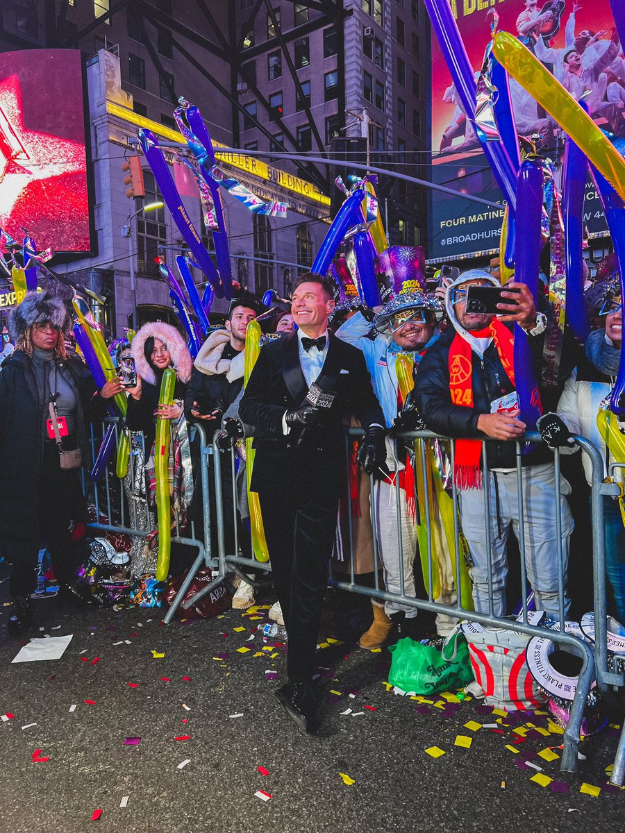 There’s no place like Times Square on @RockinEve 🙌🏻 What a fun night. Happy new year! #NewYear2024