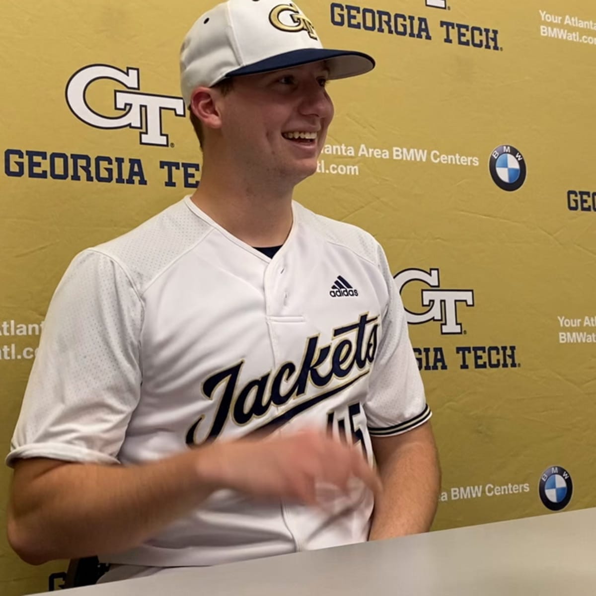 JMRamos1701D's tweet image. Bananas Fans!
Cade Marlowe &amp;amp; Andy Archer days to the Lunar New Year!
#GoBananas! #FANSFIRST!  

This Is The Greatest Shoooow
@leodglover @IAmAmberNichole @KADAIR_14 @KircosKarina @AddieMaeK28 @KarenP8675309 @CadeDmoeZacFan @Jarred_Kelenic 

#SAVANNAHBANANAS 🏟️🍌🥎🏹2⃣4⃣