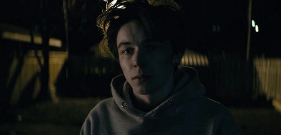 UNDERW0RLDNVRM's tweet photo. # 4TH ACT : “ DADDY’S HOME WITH A NEW FRIEND “

Un tuono rumoroso nel cuore della notte piombo’ proprio di fianco alla Blade Manor. 

« Finn, cos’è questo fischio? »
~ 𝘙𝘢𝘨𝘢𝘻𝘻𝘰 … 𝘴𝘢𝘪 𝘣𝘦𝘯𝘪𝘴𝘴𝘪𝘮𝘰 𝘤𝘰𝘴𝘢 𝘴𝘪𝘨𝘯𝘪𝘧𝘪𝘤𝘢 .. ~ https://t.co/9yBbbkg1hU
