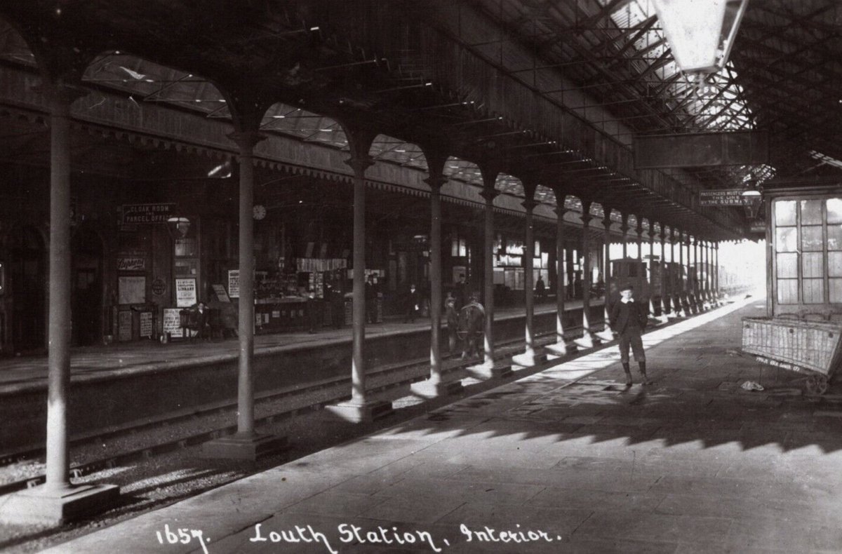 Louth Railway Station in 1916 and its former interior. What’s left is now Grade II Listed. #GNR #RailwayHistory