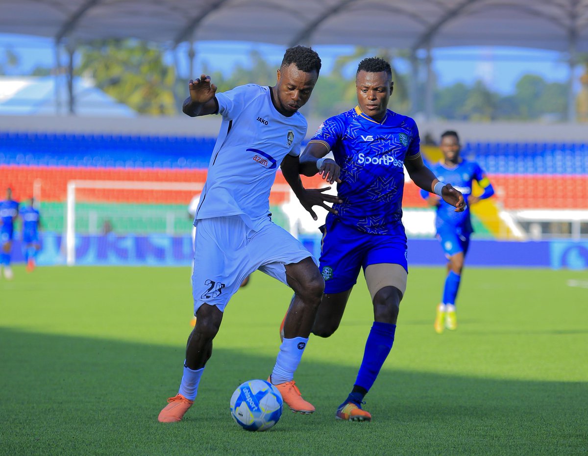 rwanda_magazine's tweet photo. #MapinduziCup

FT Singida 3-1 APR FC
⚽Elvis Rupia[P] 45',Chwukwu 76',Kazadi 86'|Mbaoma 2'

#rmupdates https://t.co/zTrzKUXIYQ