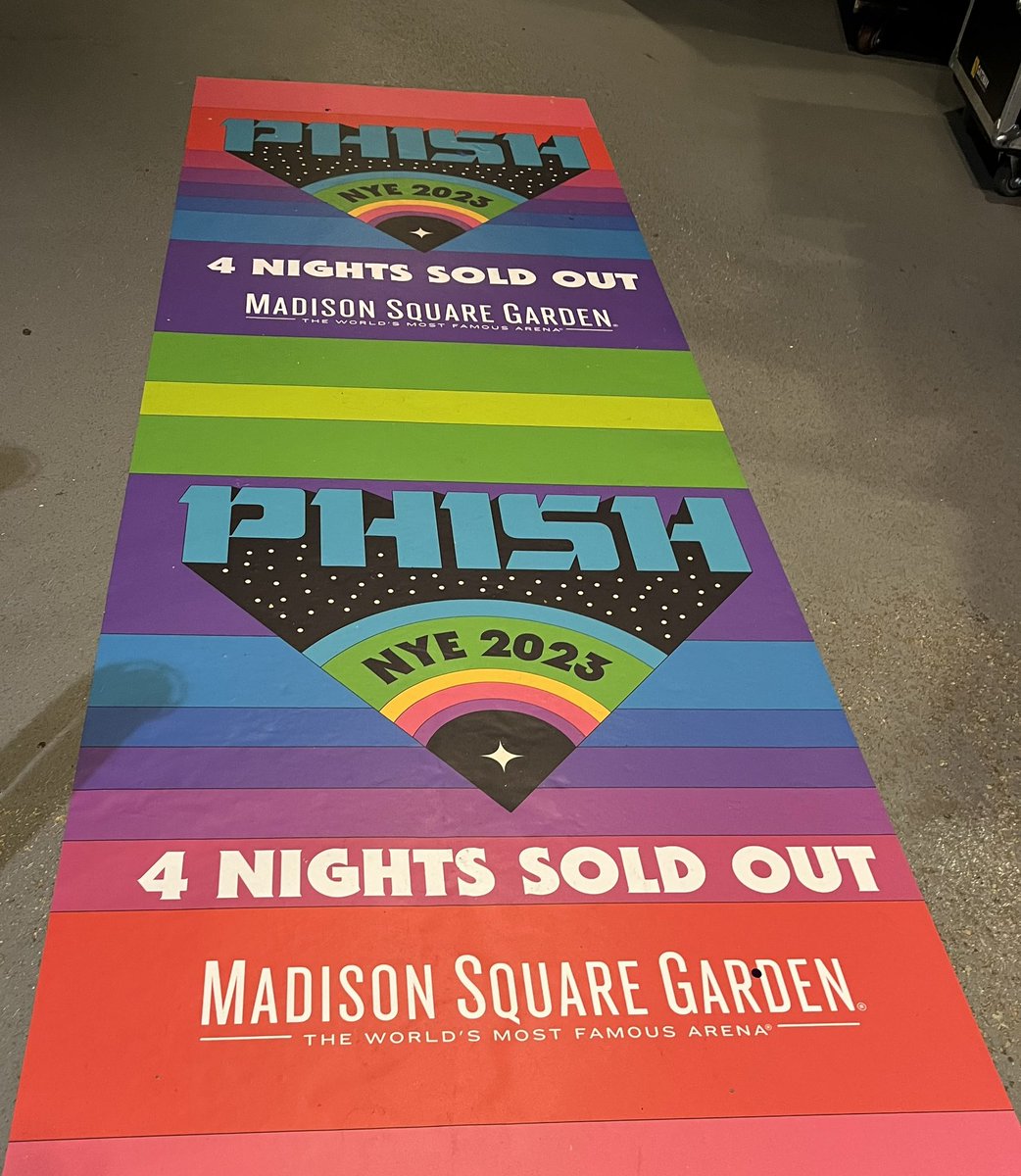 Mrmattgibson's tweet photo. Rang in the New Year helping director @LisaCShriver make some big magic at @TheGarden for Phish’s epic NYE concert. Happy 2024!

#liveentertainment #concert #phish #nye #newyorkcity #directorsassistant https://t.co/RAOu7QAEgS