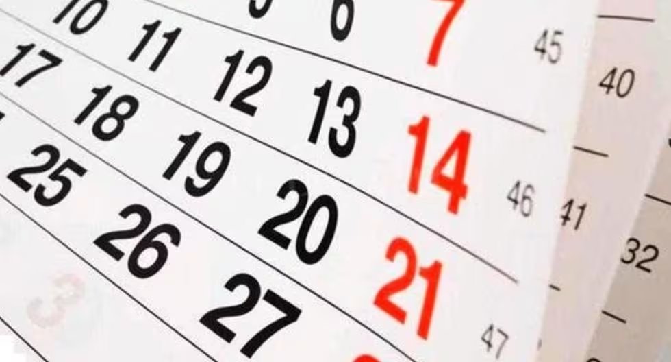 EsHoyCl's tweet photo. Para que te organices: los días feriados y fines de semana largo que tendrá el 2024 https://t.co/IZHHlCBw1d https://t.co/rX9xpI1GyZ