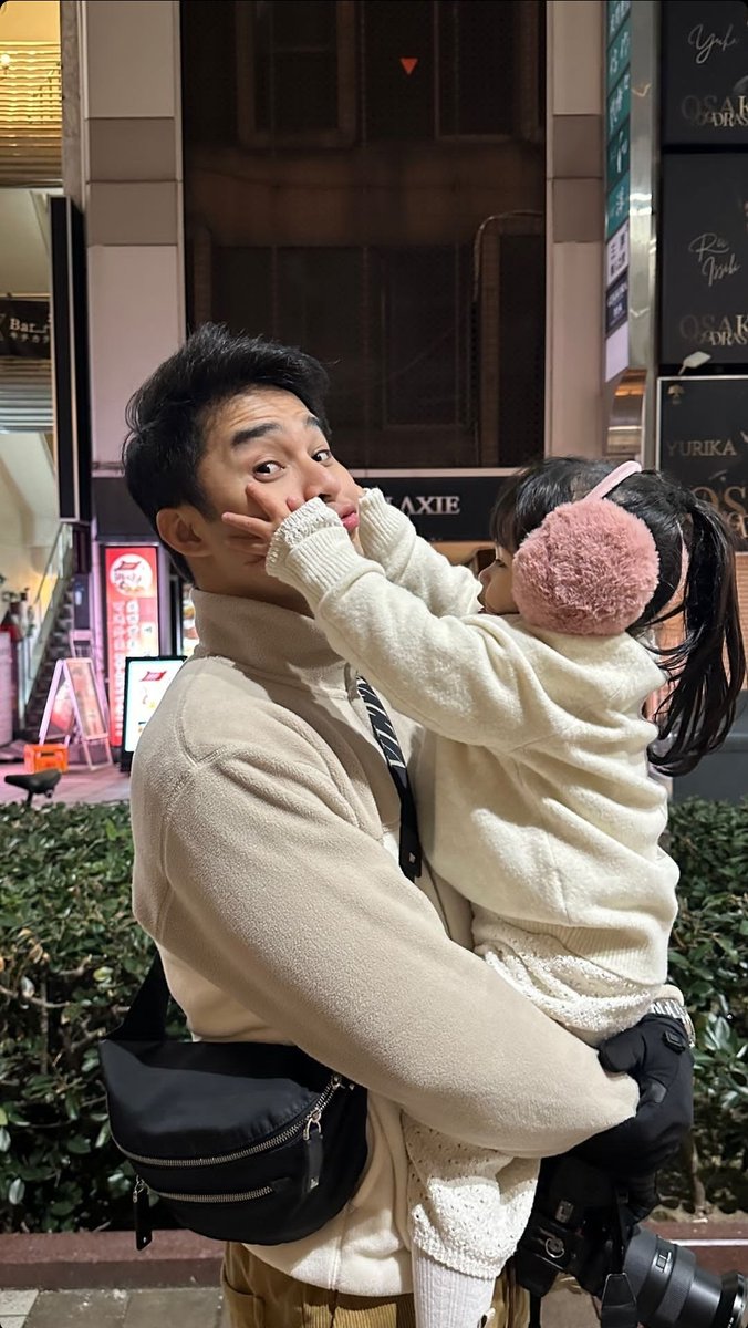 sunnyML22's tweet photo. Osaka 🥺❤️

Elisse, pasabuy ng sunscreen sa donki charot haha https://t.co/7tlzCD9VIo