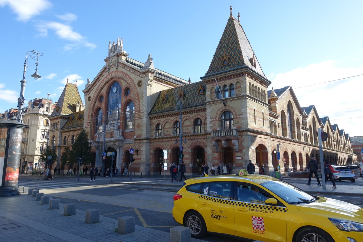 KatySnchez's tweet photo. Ciudadana del Mundo: Un pasero por el Mercado Central de Budapest
#mercado #Budapest #bvlog
https://t.co/JkitFfapvm https://t.co/M8i09ZtyHw