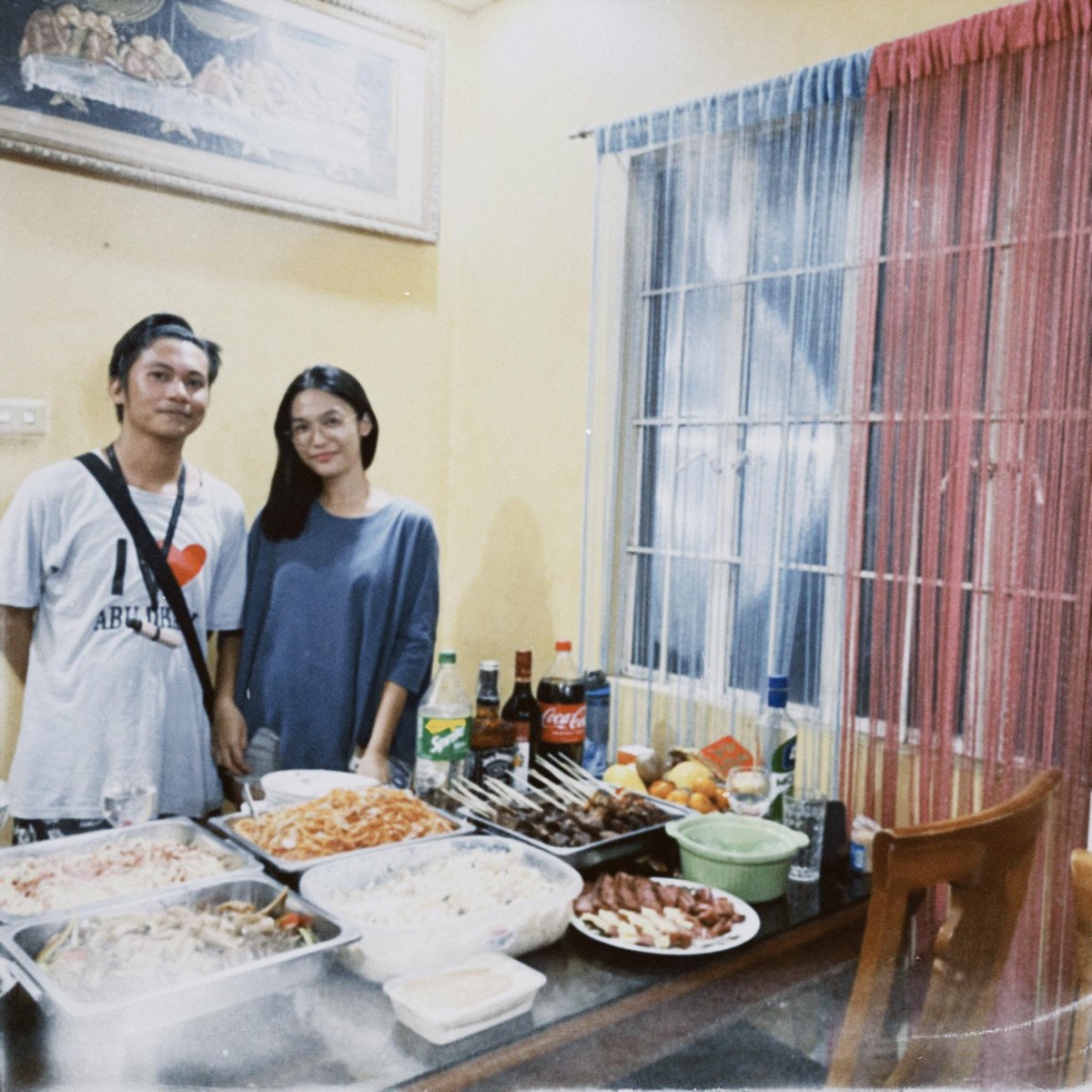 JjVinluan's tweet photo. Happy new year!!! @cmaestrada https://t.co/J2MufkQpf5