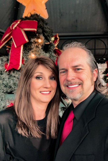 Happy New Year 🎊  From the bottom of our hearts- myself &amp; the lovely #KimberlySteele wish you all the<a href="/tag/kimberlysteele"class="tags"><span>#kimberlysteele</span></a><a href="/tag/happy2024"class="tags"><span>#happy2024</span></a>