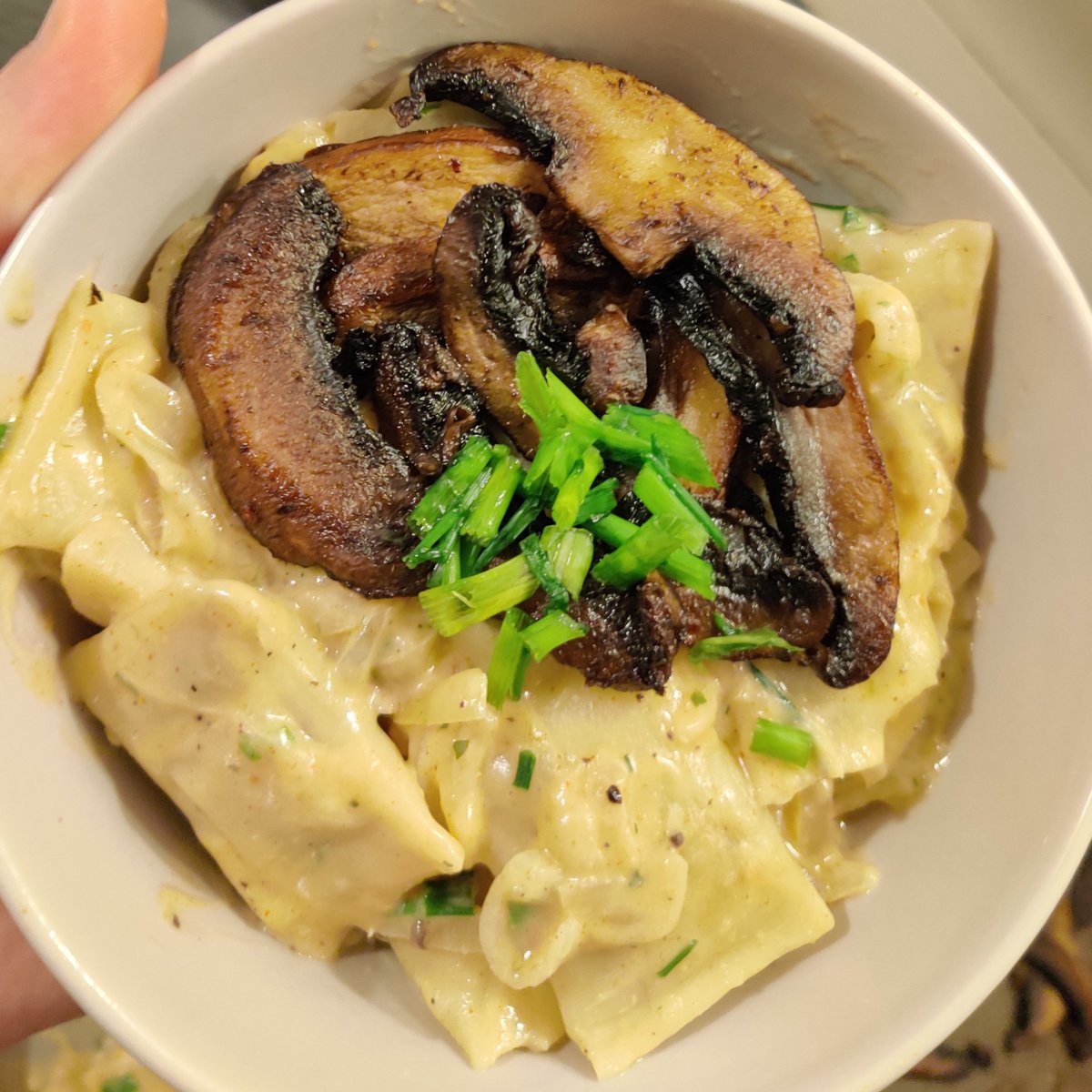 Warmyone's tweet photo. Maultaschen in Onion Sauce https://t.co/lp8cS7JnXy