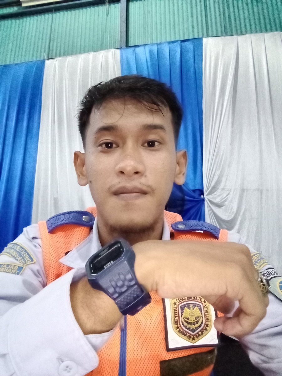 Zain_Al25's tweet photo. Akhir tahun yg sedih namun BKN dari awal. Tapi yakin buanyakkk bgt bahagianya di th 2024 awal🥰😍 https://t.co/lykksGb0Wj