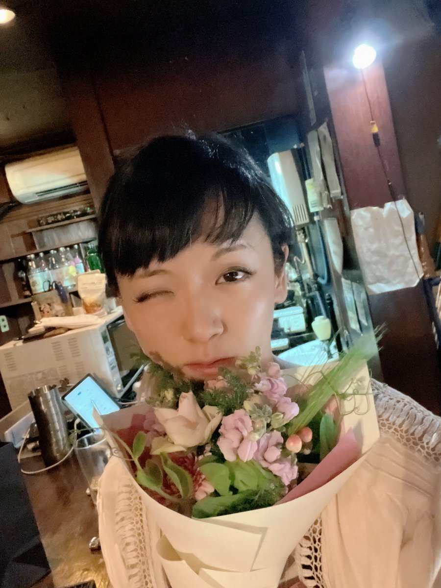 secondkitchen2's tweet photo. 皆様お世話になりました
🥹✨🌟🌟
本当は5年前くらいから限界を感じていたけど皆んなが楽しくて続けてしまった。
お客様、バイトちゃん達本当に有難う
これからも歌舞伎町愛してます🥰💕🐈‍⬛🐈‍⬛🐈‍⬛
歌舞伎町で飲んでるの見かけたら気安く声かけてください〜
いつかまたそのうち会いましょう😆🌟✨ https://t.co/pz2nCfDK2C