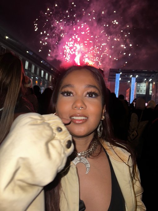 Happy new year everyone 😊 new year new things #petite #desi https://t.co/iURVoVnsP2<a href="/tag/desi"class="tags"><span>#desi</span></a><a href="/tag/petite"class="tags"><span>#petite</span></a>