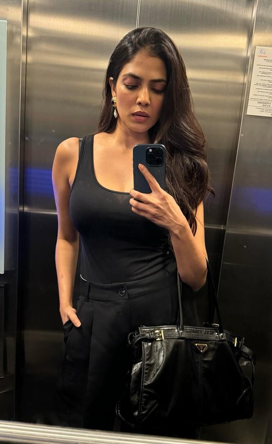 GCxUFPNWwAAb8os?format=jpg&name=900x900