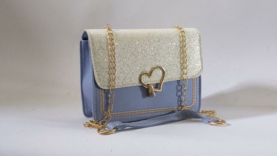 Glitter Heart Decor Chain Bag '03555 

GHS 63.00 
 
How to order
 
1. For Cash on Delivery in selected locations, send me your Name, Phone Number and Location
 
2. Or if you want to make payment now, use my payment link below:
 
myduke.co/9c3349d4-41a9-…