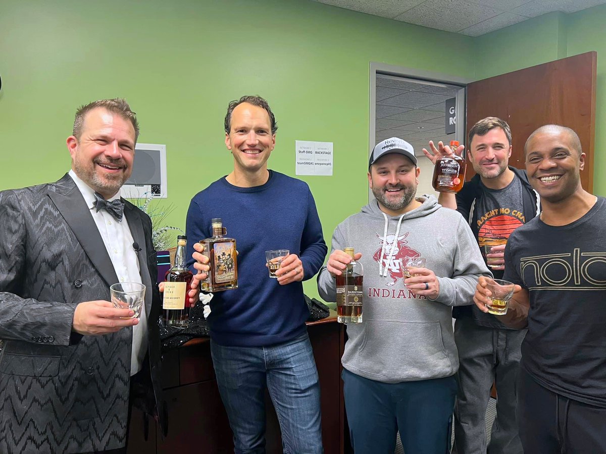 bourbonblog's tweet photo. Straight No Chaser is performing at the 135th Annual Rose Parade today. #Bourbon expert Tom Fischer just hosted a backstage #bourbontasting for this hit acapella group over the holidays. #sncmusic #roseparade #parade #January1 #happy2024 https://t.co/wZp6QraWUP