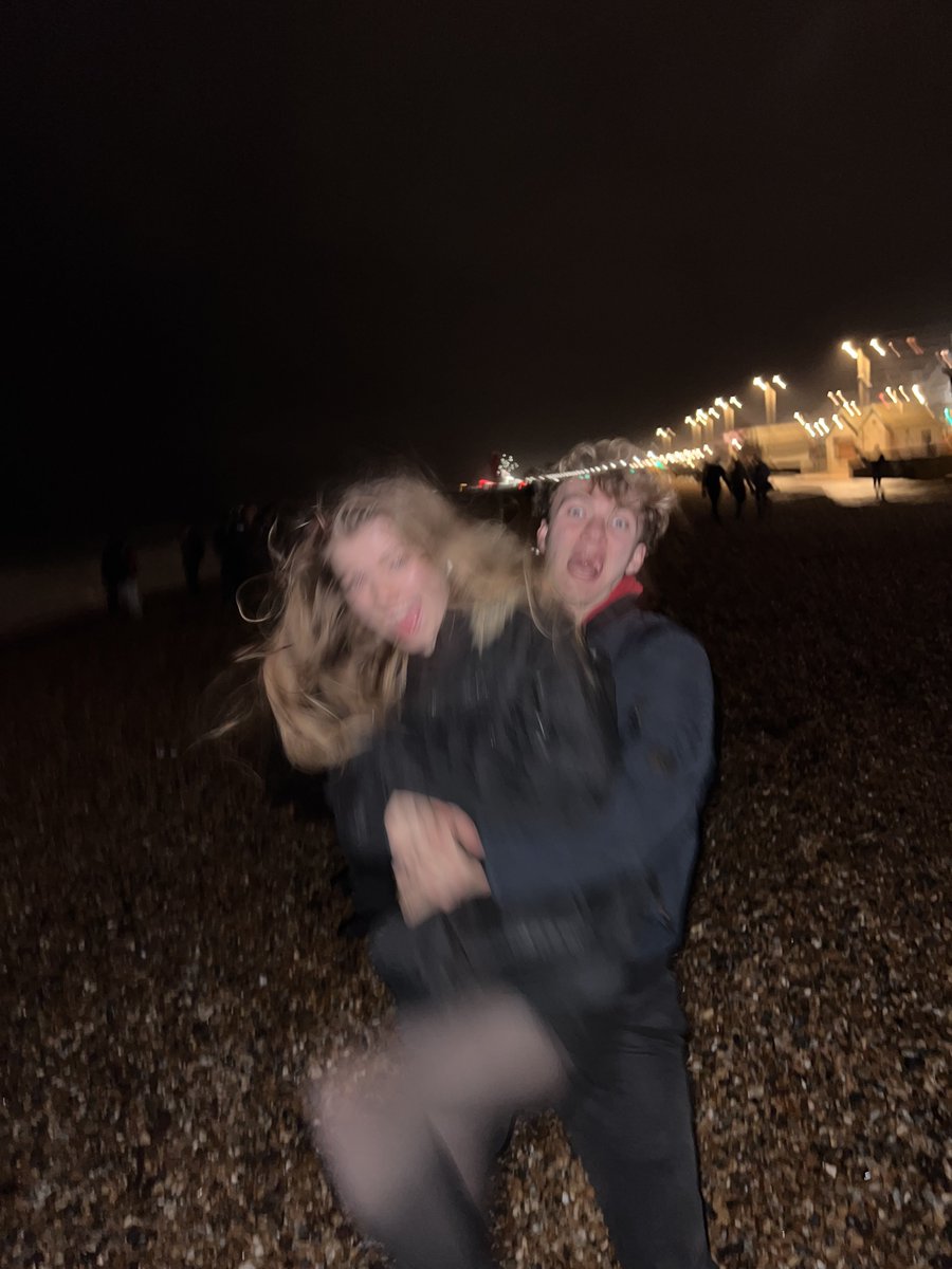 TommyInnit tweet media