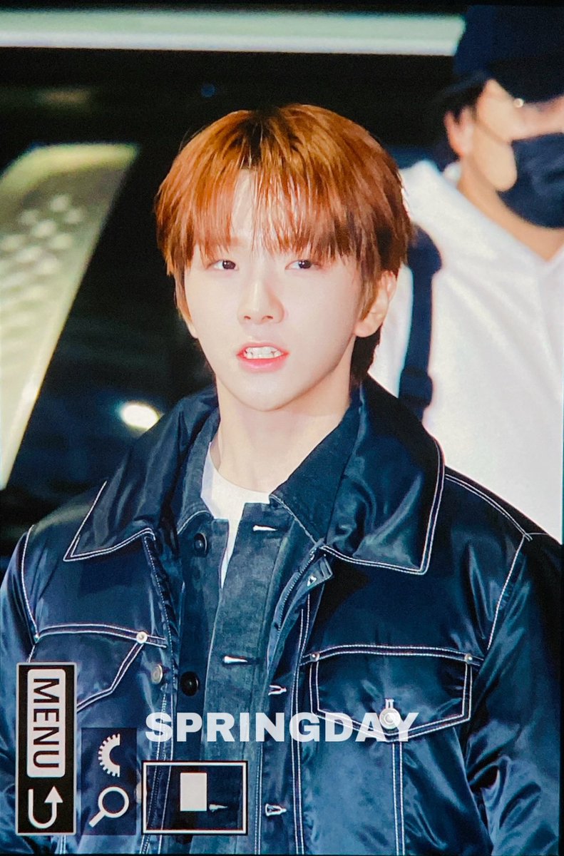 kwh061129's tweet photo. 240102 ICN

새해 복 많이 받으세요🎊
#운학 #WOONHAK
#보이넥스트도어 #BOYNEXTDOOR https://t.co/NR5dNVJO8q