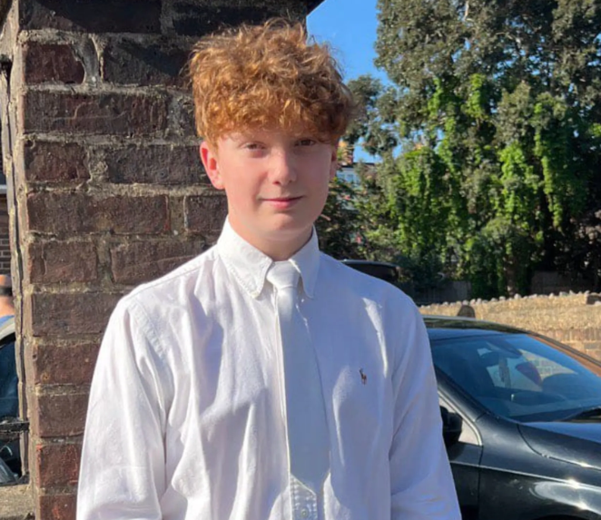 Detectives have named a 16-year-old boy who died after being stabbed on Primrose Hill last night. Harry Pitman was with a group of friends who had gathered to celebrate the New Year. Our thoughts are with his family and friends at this incredibly difficult time. A 16-year-old…