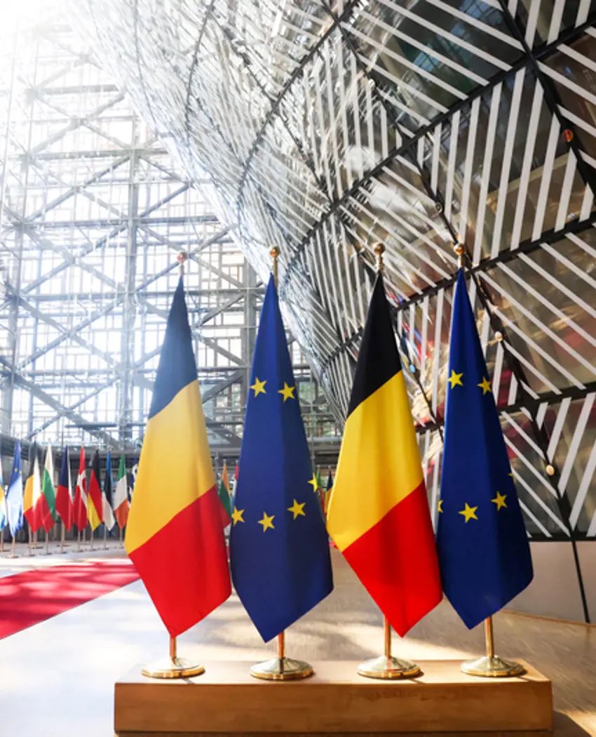 Belle et heureuse année 2024
Aujourd’hui commence la Présidence belge du Conseil de l’UE @EU2024BE on  souhaite à nos amis belges pleine réussite. On a hâte de travailler sur les priorités de la #EU2024BE 
Tous nos remerciements à la présidence espagnole @eu2023es