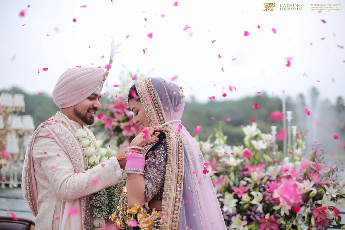 ojasvialankar's tweet photo. Welcoming 2024 with lots of love, happiness &amp; blessings. Counting up new adventures with @Maninder_K_Gill ♥️

All credits to 2023! ✨

May your troubles be less, and blessings be more!
Wishing everyone a fun-filled, adventurous &amp; joyful new year #Welcome2024. 😇🎊 https://t.co/X0bqqRFTe6