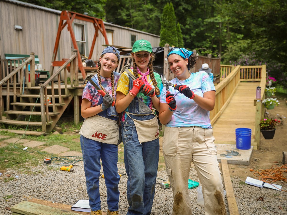 AppServProject's tweet photo. Happy New Year from all of your friends here at ASP!☀️ While we have so much to celebrate from our work in 2023, our sights are already set on 2024. Start your new year out right and consider serving with ASP today. Learn more at https://t.co/8y3y9uKMvp!🏡 #ASPhome #ASPSummer2024 https://t.co/GrTMzy9CVD