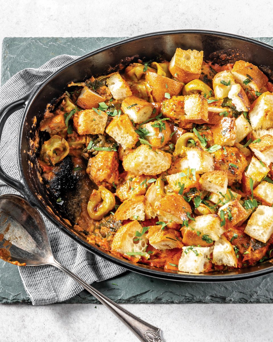 TasteMag's tweet photo. Filling and flavorful, the whole family will go wild for this dish! https://t.co/DRDCOg9zwP
#meatballs #pasta #chickenmeatballs #casserole #weeknightsupper #tasteofthesouth https://t.co/6wNlZI3q3b