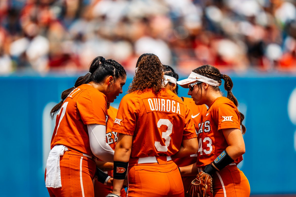 TexasSoftball tweet picture