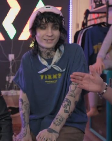 johnniearchive tweet picture