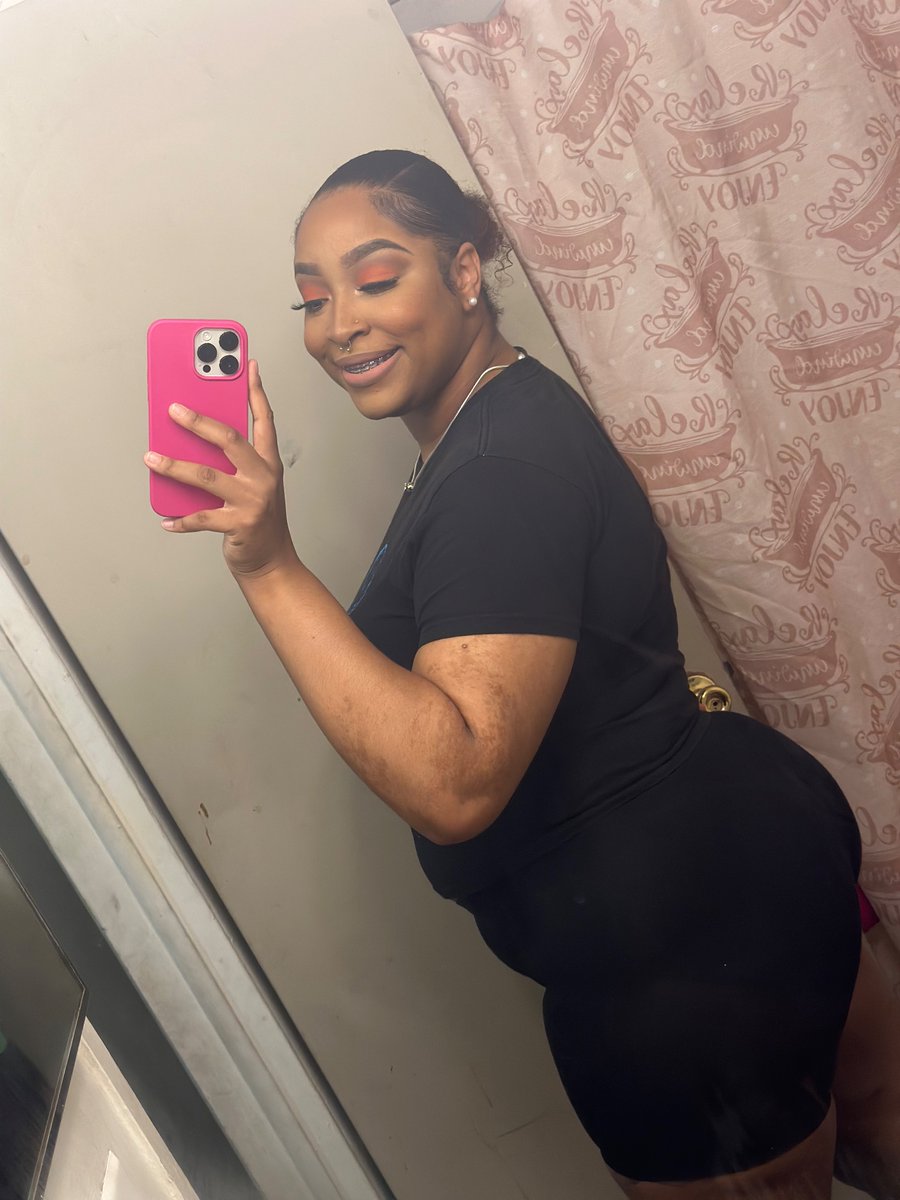 therealnaeb's tweet image. No BBL homegrown 💋