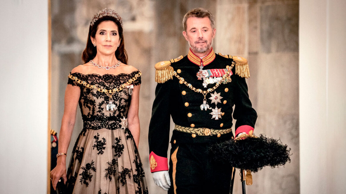 Δανία: Ποιος είναι ο πρίγκιπας Φρέντερικ που θα γίνει βασιλιάς μετά την παραίτηση της βασίλισσας Μαργαρίτας Β’ dlvr.it/T0qzRn