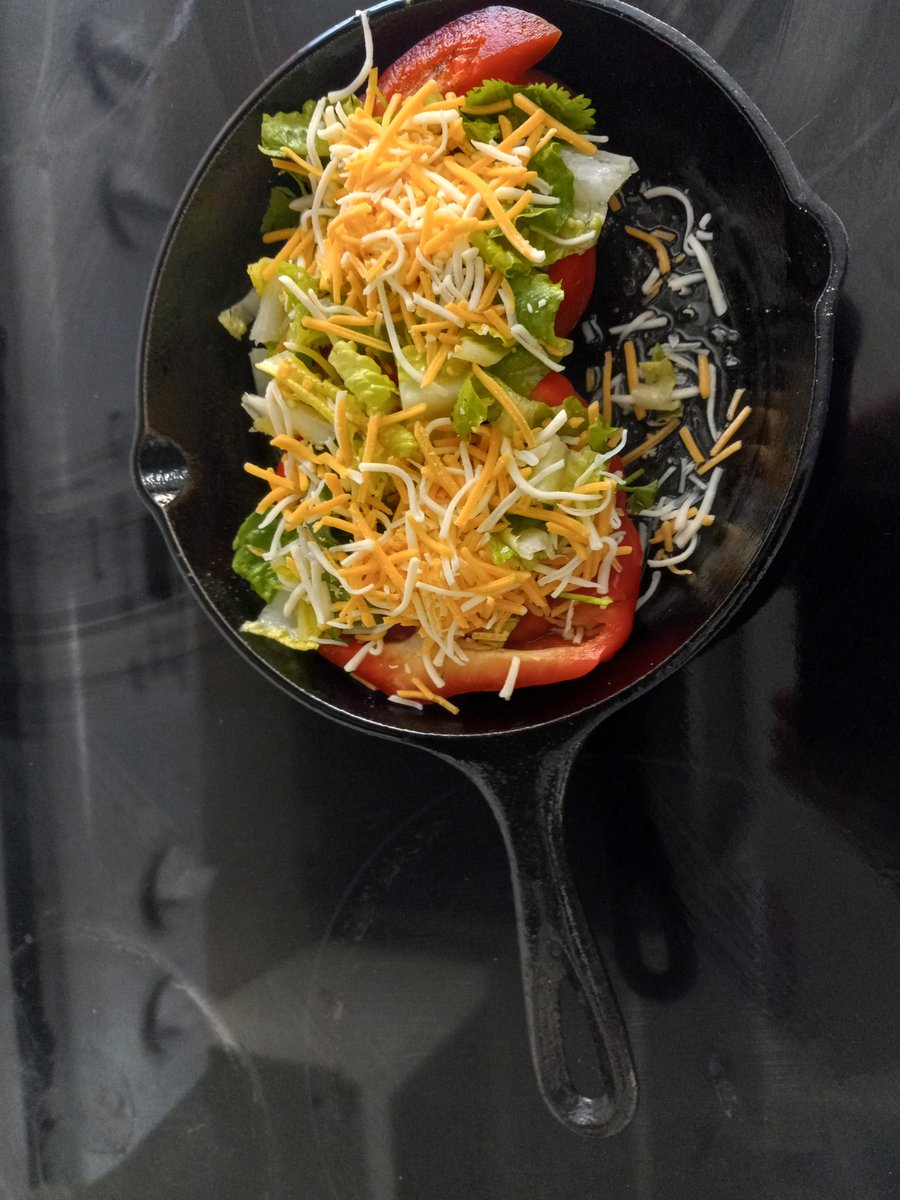 TampaWINNER's tweet photo. Breakfast #First meal of the new year yummmmmmmmmmmmy #Foodie #tampaeats #tampafoodie #peppers #eggs #tomatoes #cilantro #cheese #CityofTampa #TampaFL #TampaFlorida #Tampa #DowntownTampa #Channelside #Sparkmanwharf #Southtampa #BayShore #YborCity #SeminoleHeights #TampaHeights https://t.co/EtXXGNokkd