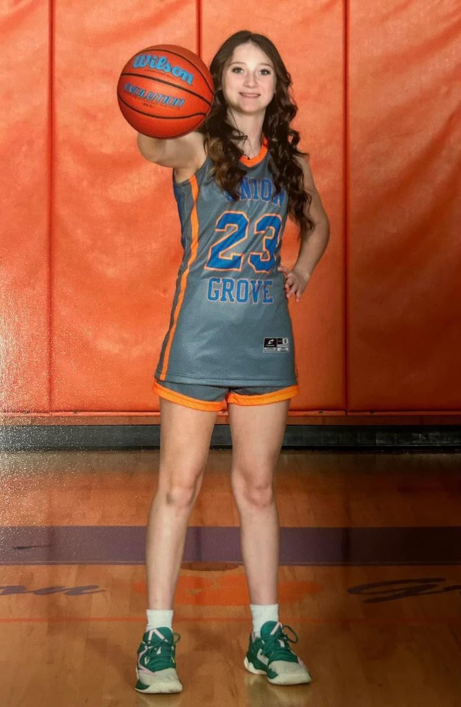 david_fultz's tweet photo. I know this is a bit late, Zoey had a really Christmas tournament! One of the games was 15 points, 5 rebounds, 5 steals, &amp; 3 assists. This was on 3-4 from deep, 5-7 overall, &amp; 2-2 from the stripe.

She’s been putting in work over the break and I’m excited to see her shine! https://t.co/JHrwRHjYMO